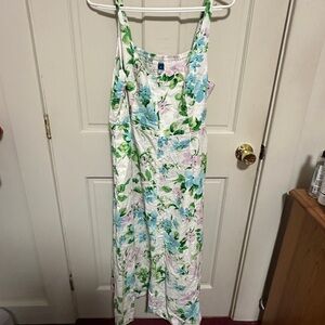 Old Navy Floral Maxi Dress with Blue and Green Accents with pockets! XL